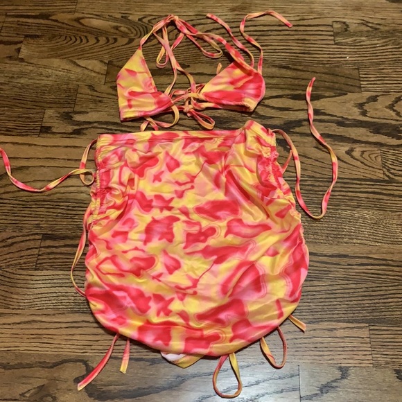 Two Piece Tie Dye Set - Picture 4 of 4